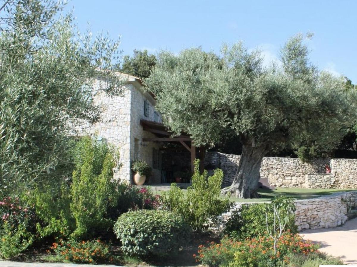 Villa Sanchez Bonifacio  Exteriör bild