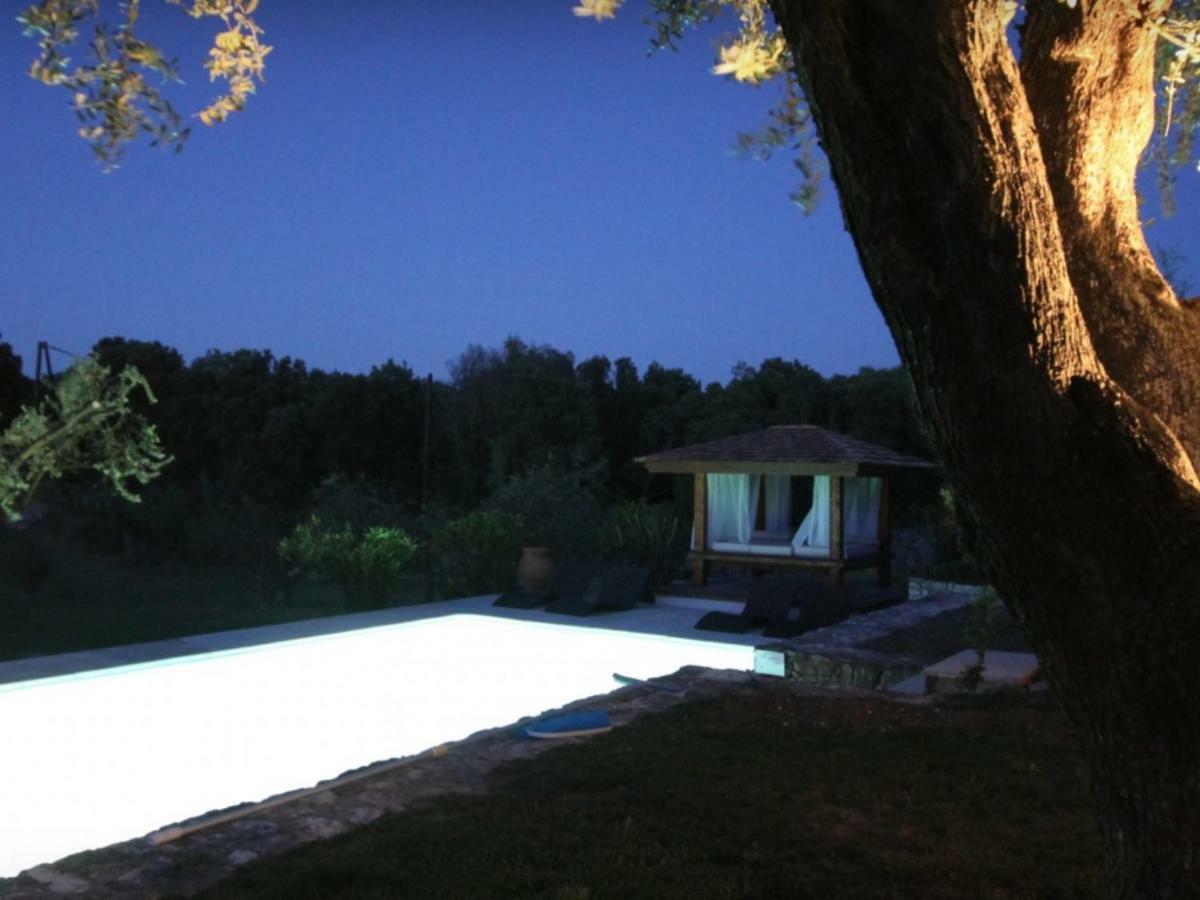 Villa Sanchez Bonifacio  Exteriör bild